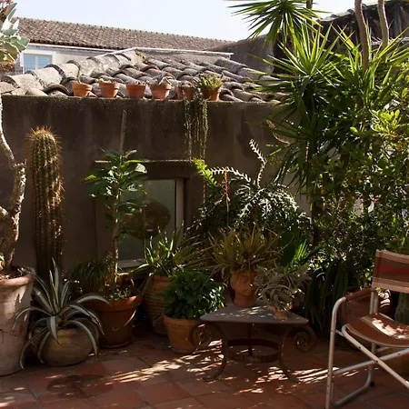 Tre Vie Con Terrazza * Katanya