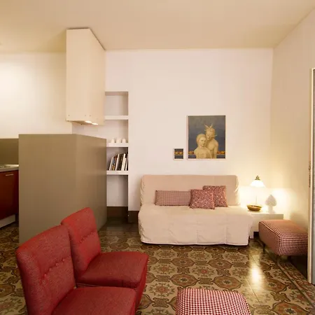 Tre Vie Con Terrazza * Katanya