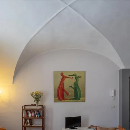 Daire Tre Vie Con Terrazza Katanya